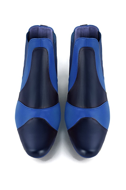 Navy blue women's ankle boots, with elastics. Round toe. Low flare heels. Top view - Florence KOOIJMAN